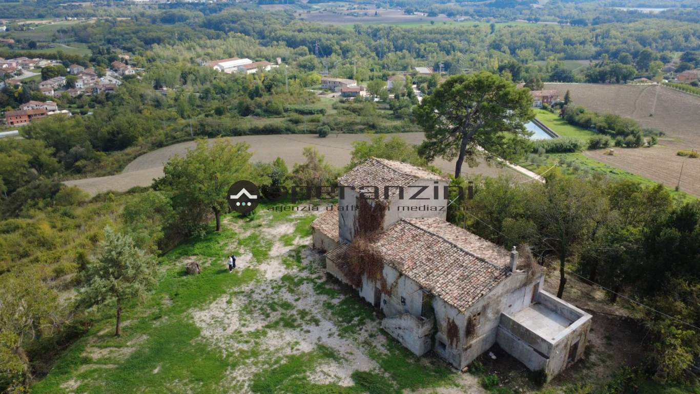- Fossombrone, rustico-casolare-cascina di 300,00mq in vendita - Rif. RV2339