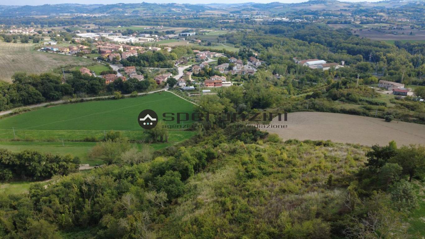 - Fossombrone, rustico-casolare-cascina di 300,00mq in vendita - Rif. RV2339