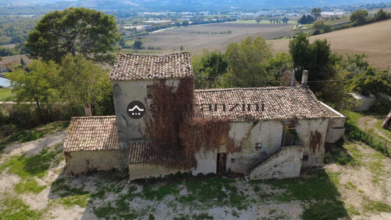 - Fossombrone, rustico-casolare-cascina di 300,00mq in vendita - Rif. RV2339