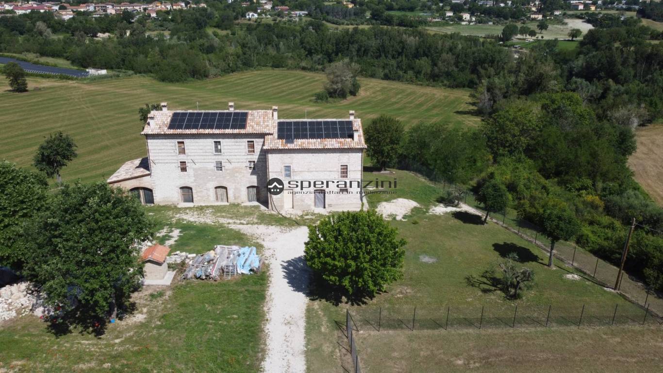 casale - Fossombrone, rustico-casolare-cascina di 638,00mq in vendita - Rif. RV2096