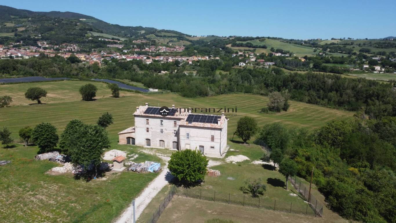 casale - Fossombrone, rustico-casolare-cascina di 638,00mq in vendita - Rif. RV2096