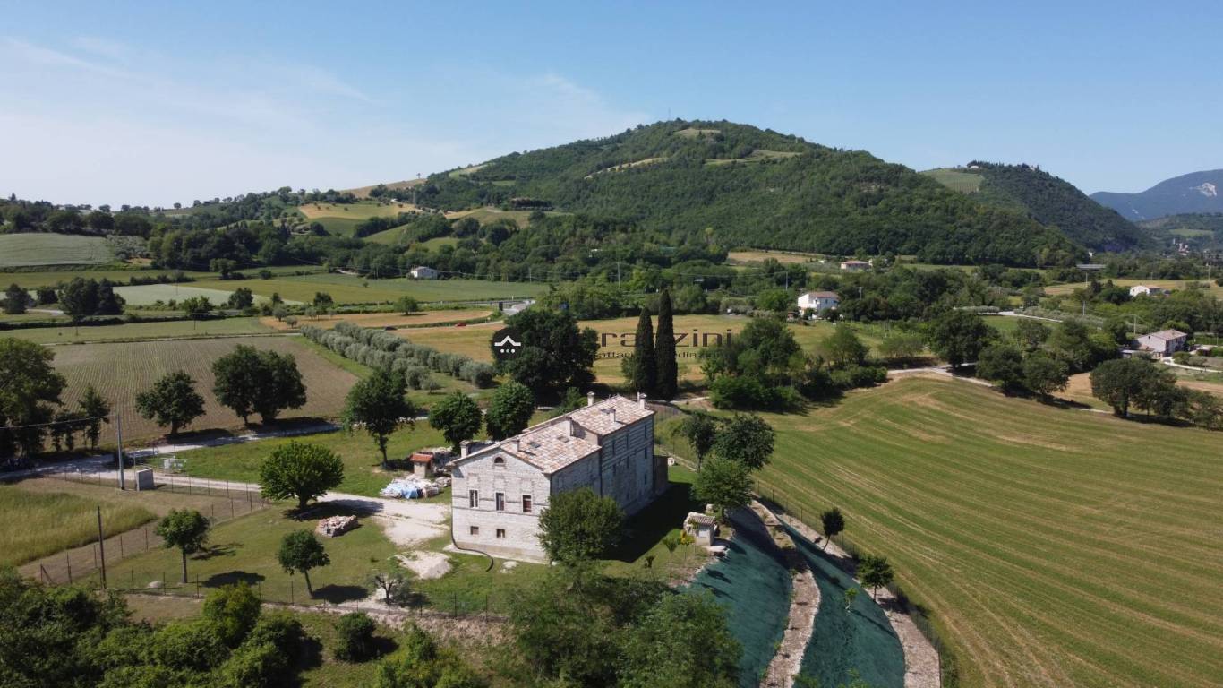 casale - Fossombrone, rustico-casolare-cascina di 638,00mq in vendita - Rif. RV2096