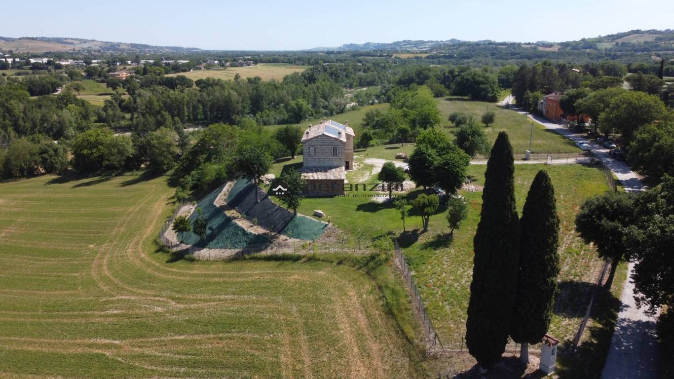 casale - Fossombrone, rustico-casolare-cascina di 638,00mq in vendita - Rif. RV2096