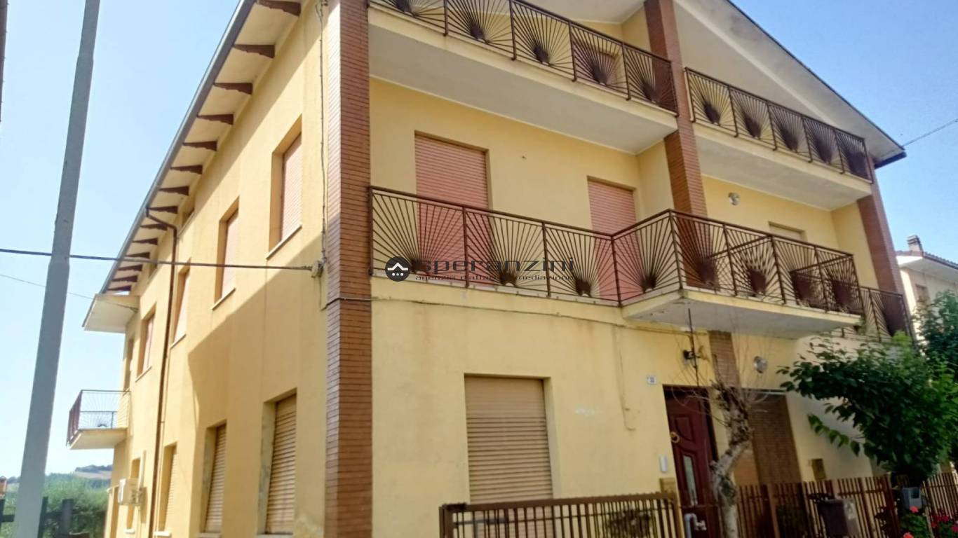 casa - Fossombrone, casa di fila di 298,00mq in vendita - Rif. RV2103