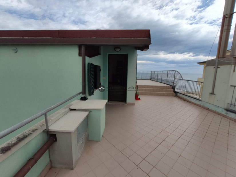 TERRAZZO - Fano, zona torrette - attico mansarda di 107,00mq in vendita - Rif. RV1615
