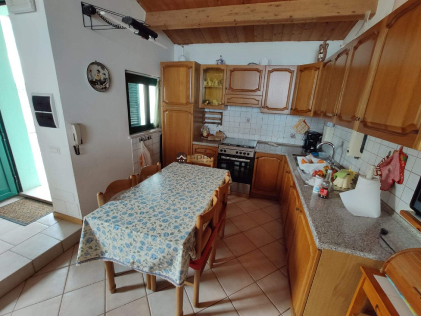 CUCINA - Fano, zona torrette - attico mansarda di 107,00mq in vendita - Rif. RV1615