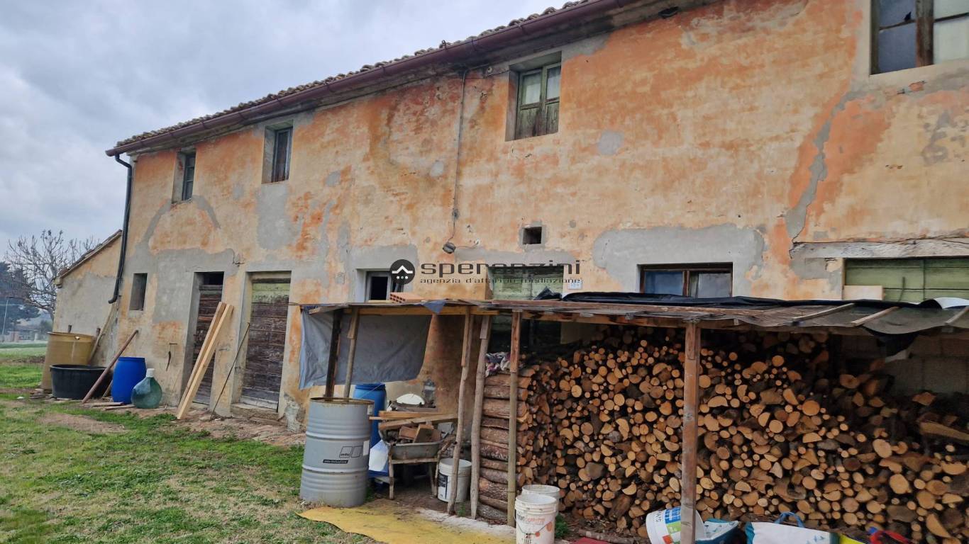 casa - Mondolfo, rustico-casolare-cascina di 340,00mq in vendita - Rif. RV1796