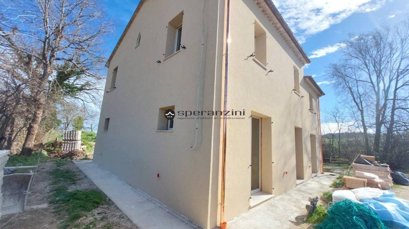 casa - Sant'ippolito, unifamiliare casa singola di 113,00mq in  affitto - Rif. RA1657