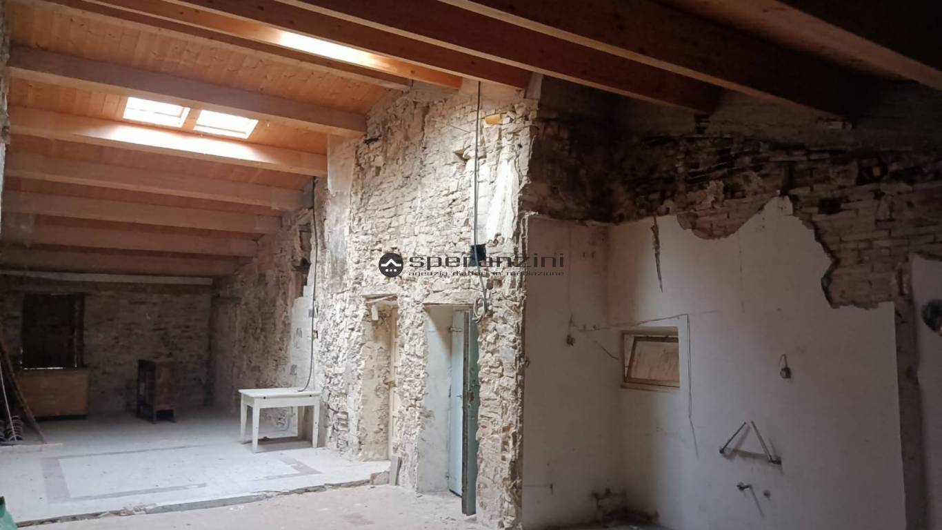 APPARTAMENTO - Fossombrone, appartamento di 107,00mq in vendita - Rif. RV2136