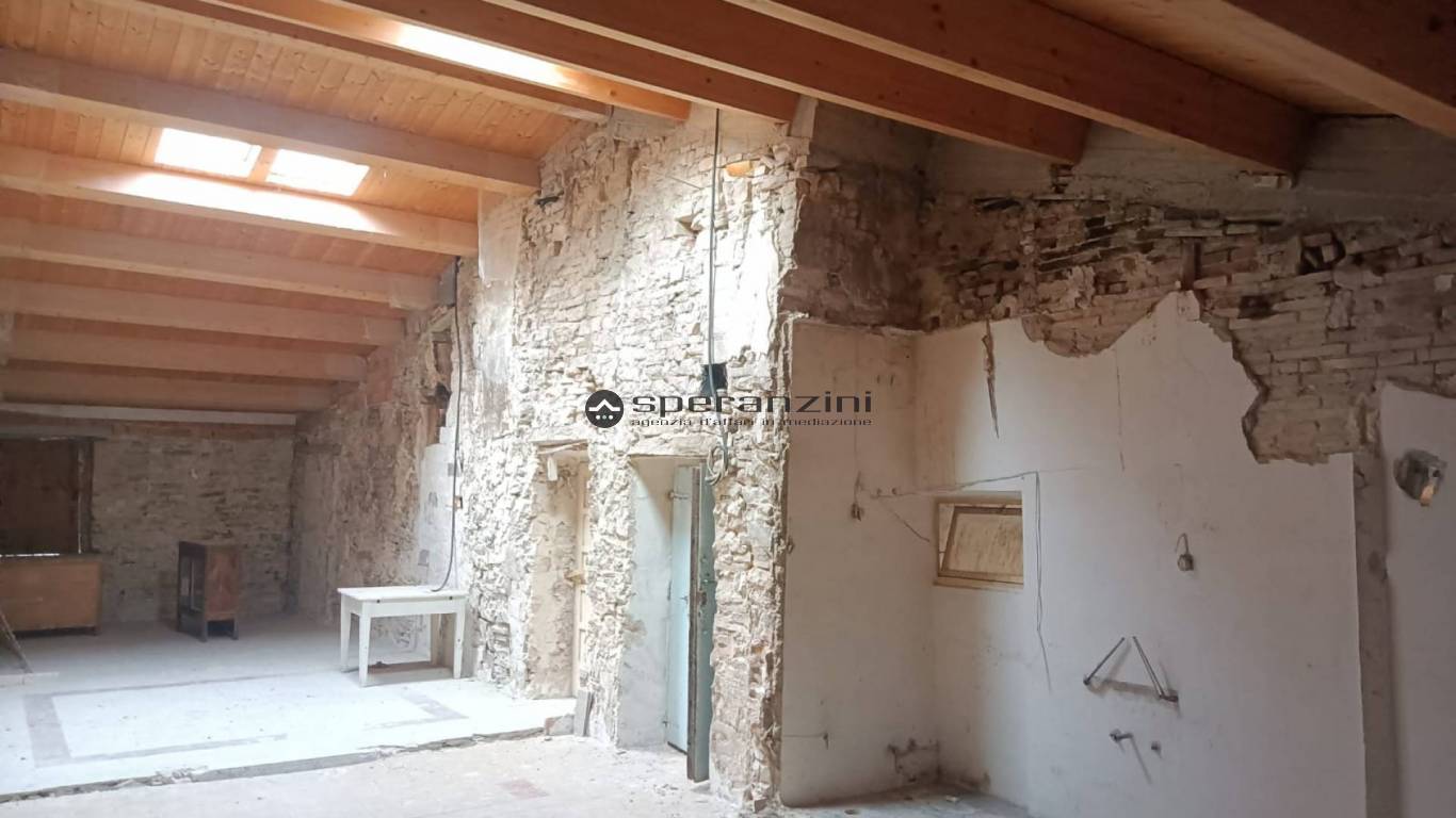 APPARTAMENTO - Fossombrone, appartamento di 107,00mq in vendita - Rif. RV2136