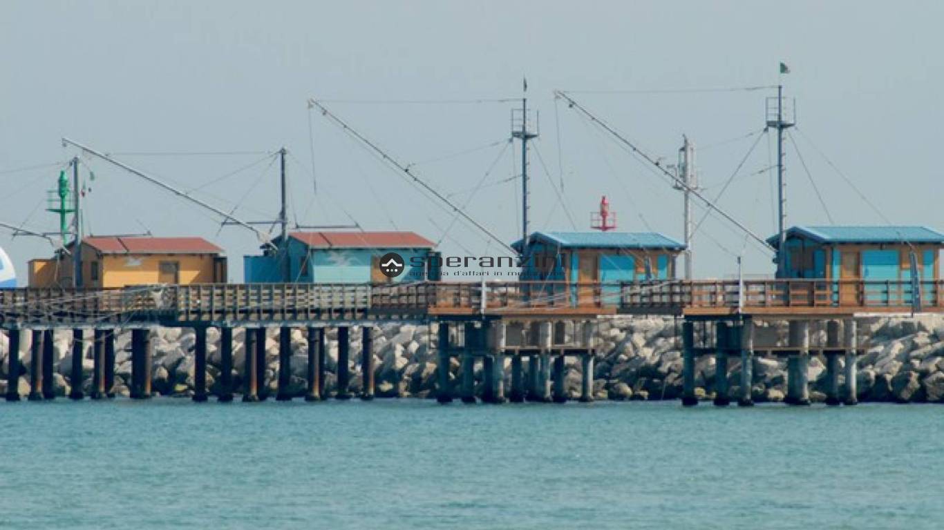 foto generiche - Fano, zona mare - lido - garage-box auto-posto auto di 19,00mq in vendita - Rif. RV2097