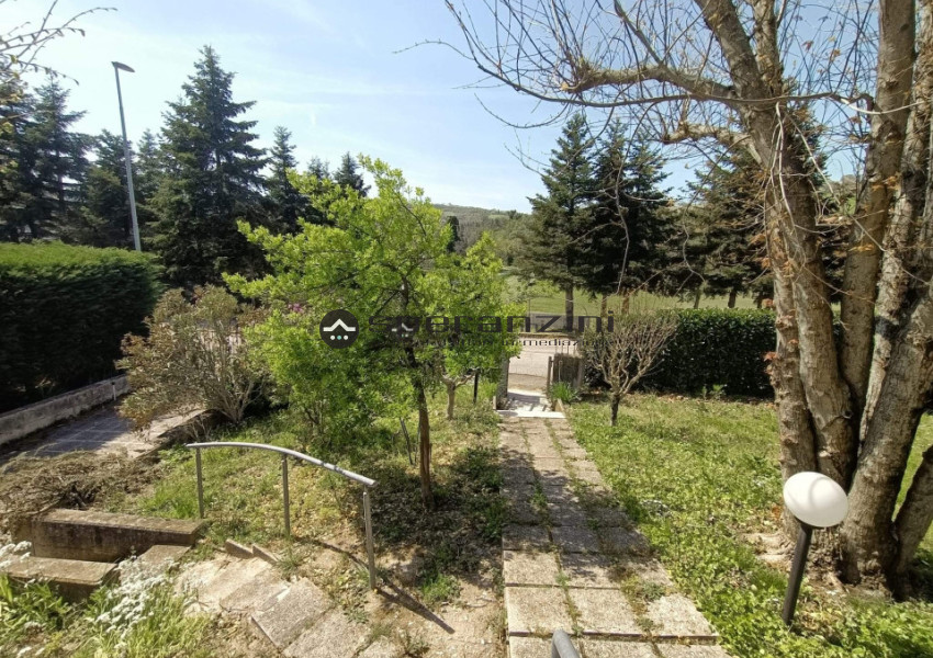 giardino - Fossombrone, zona isola di fano - unifamiliare casa singola di 243,00mq in vendita - Rif. RV1570