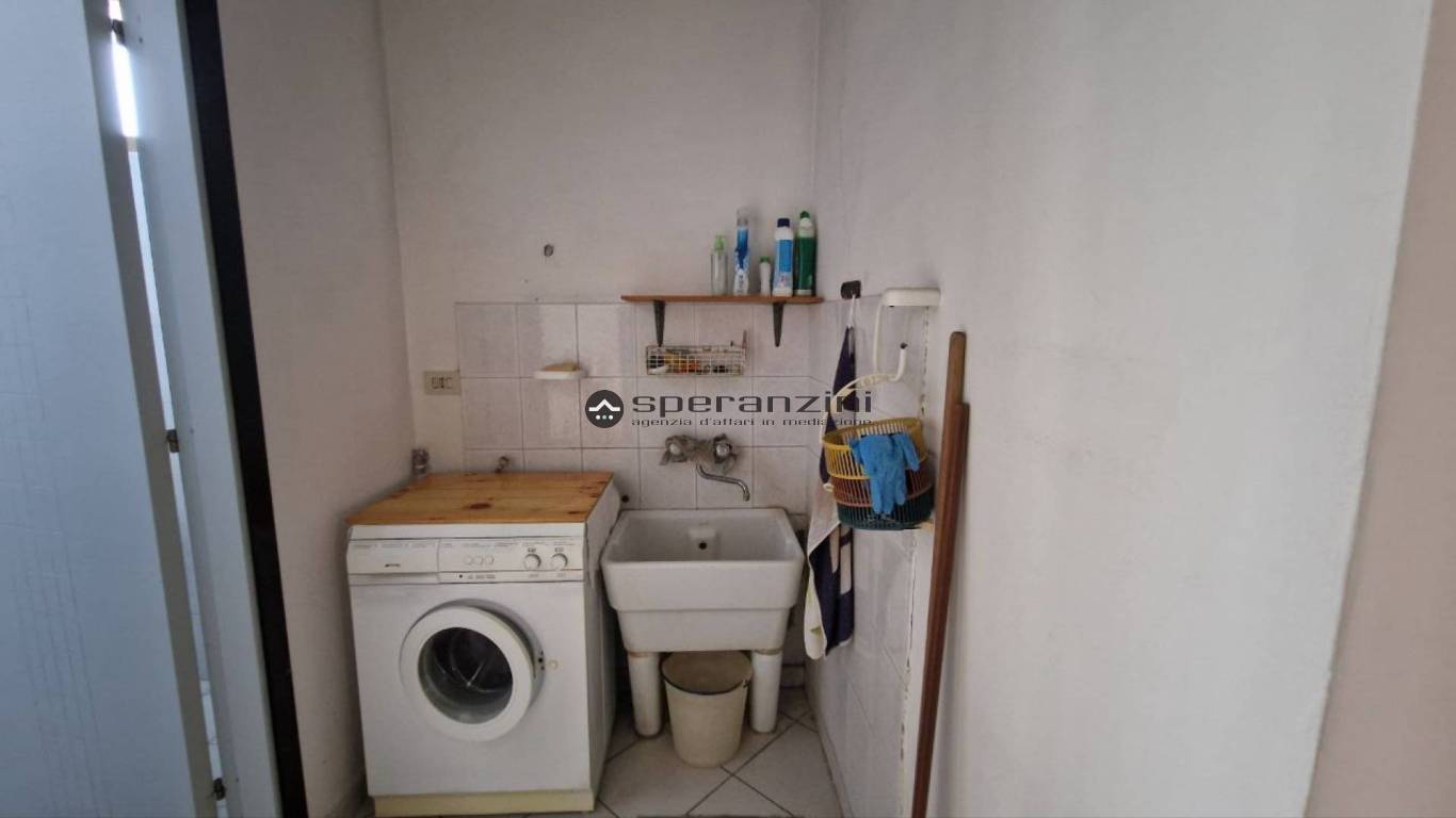 lavanderia - Cartoceto, zona lucrezia - schiera di testa di 156,00mq in vendita - Rif. RV2047