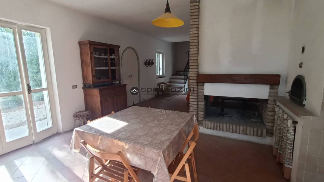 foto interne - Isola del piano, rustico-casolare-cascina di 180,00mq in vendita - Rif. RV2101